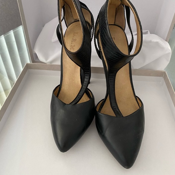 LAMB Sz 7 Serena Point Toe T-Strap Pump Black - Picture 2 of 8